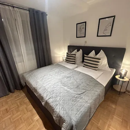 Apartman Luminous - Kostenloser Parkplatz , Stadt Naehe *