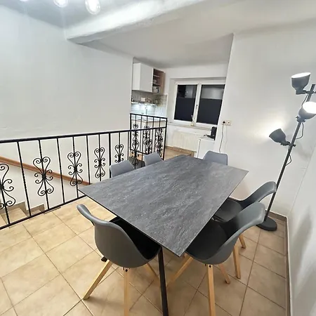 Luminous - Kostenloser Parkplatz , Stadt Naehe Apartman