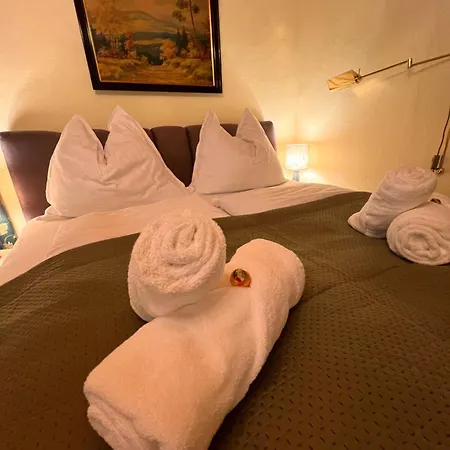 Luminous - Kostenloser Parkplatz , Stadt Nähe