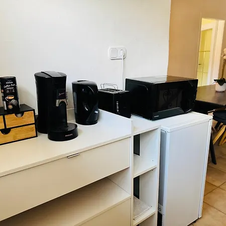 Luminous - Kostenloser Parkplatz , Stadt Naehe Apartman