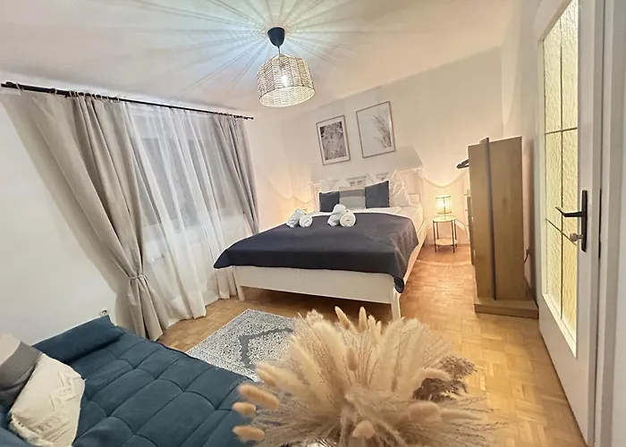 Apartamento Luminous - Kostenloser Parkplatz , Stadt Naehe *