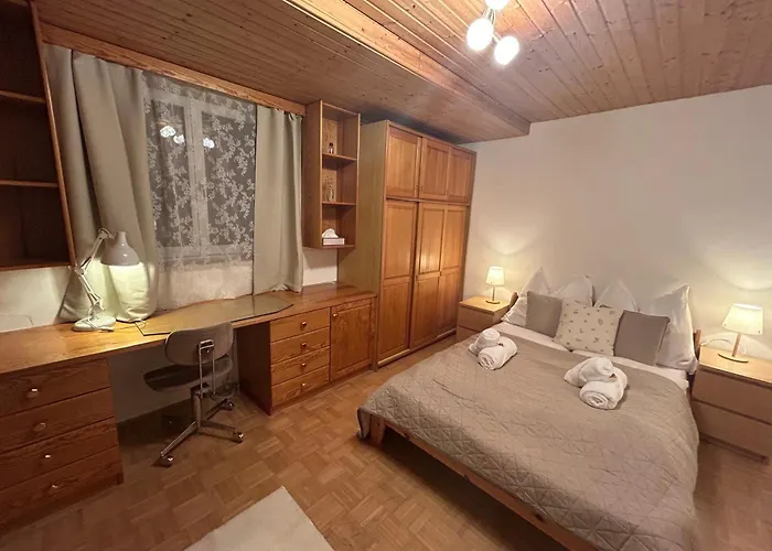 Apartment Luminous - Kostenloser Parkplatz , Stadt Naehe *