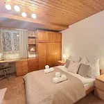 Apartamento Luminous - Kostenloser Parkplatz , Stadt Naehe Salzburgo
