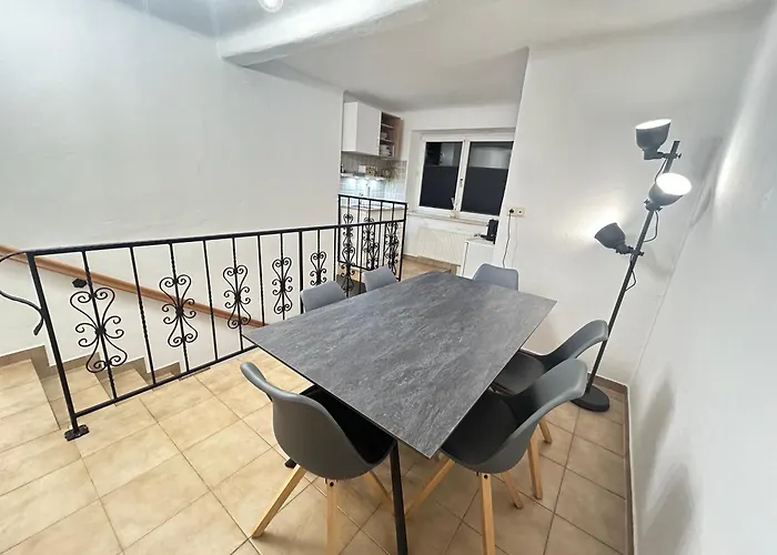 Luminous - Kostenloser Parkplatz , Stadt Naehe Apartman